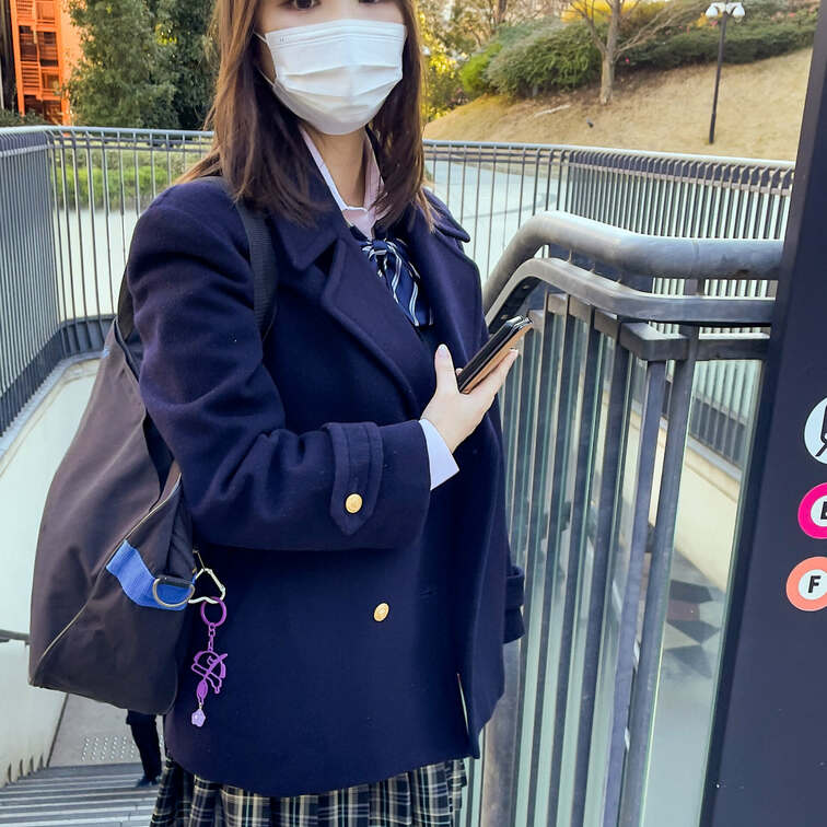 10時間着用【個人撮影】Jカップの白パンツちゃんとパパ活_爆乳過ぎる美小女に種付けSEX※デカパイ好きが嫌いな人は購入を