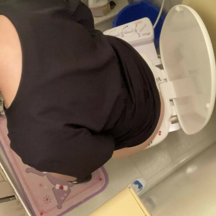 ⚠️【豪華VIP見放題∞】に含まれています。

おしっこのトイレを上から撮影しました。