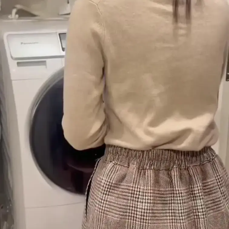 もー！！そんなとこから覗かないでよっ