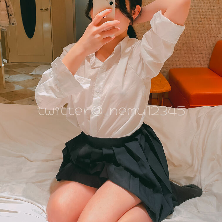 制服自撮り
