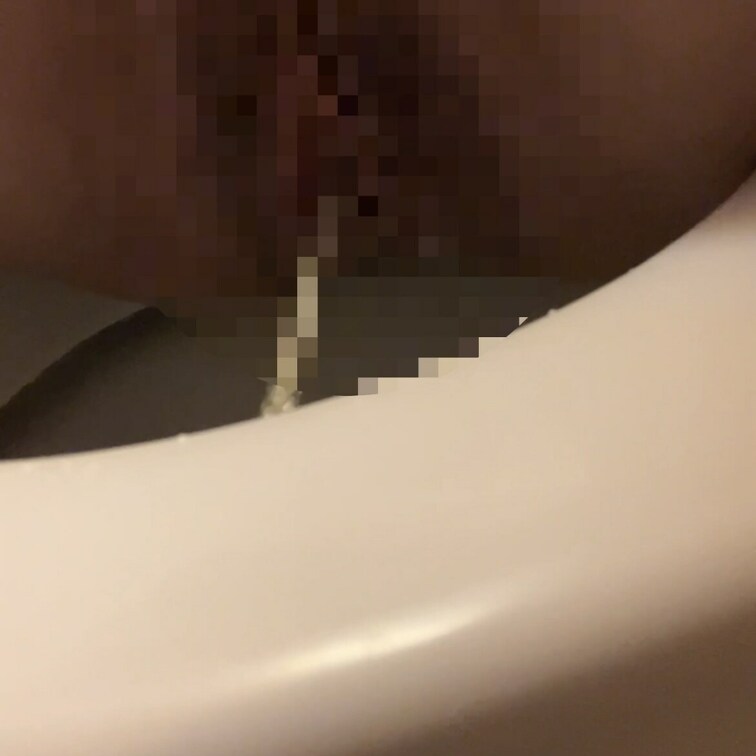 丸見えおちっこ