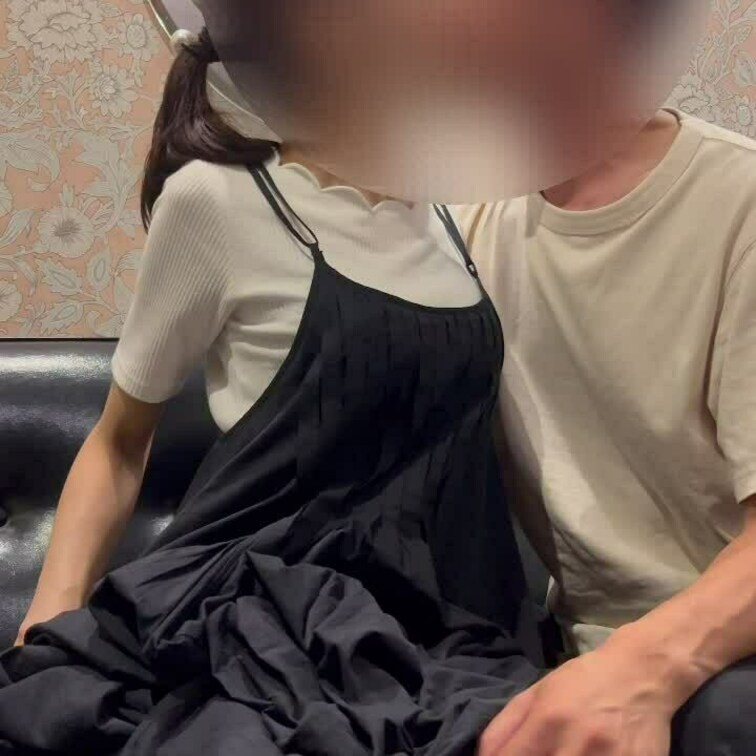 美人OLとのラブホテルで撮影💞ベッドに行かずソファでイキ倒した❤️収録❤️