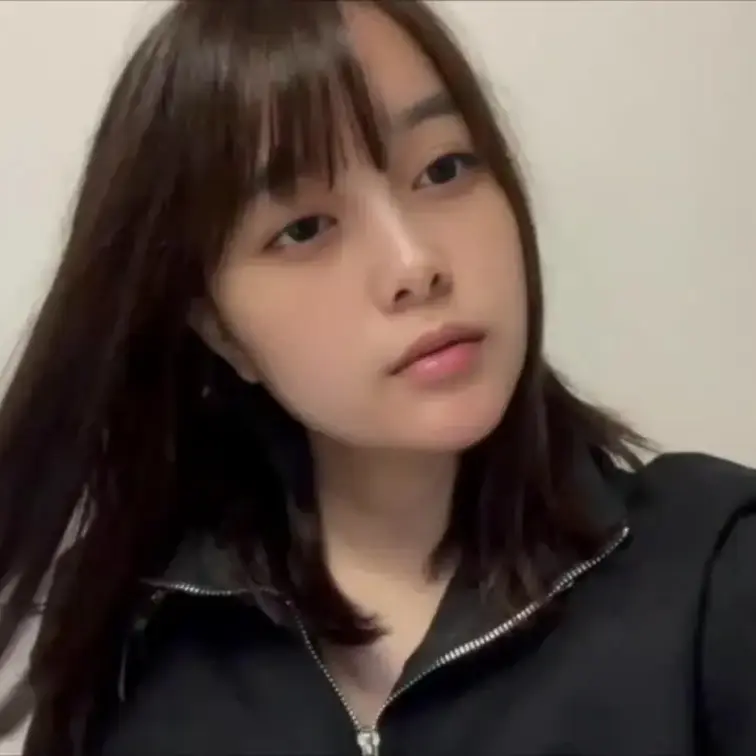 【ファン限定フル動画】🎁

欲求不満なトー横の可愛い女の激しめオナニー。ぴちゃぴちゃ汁を垂らしながら気持ちよがりまし