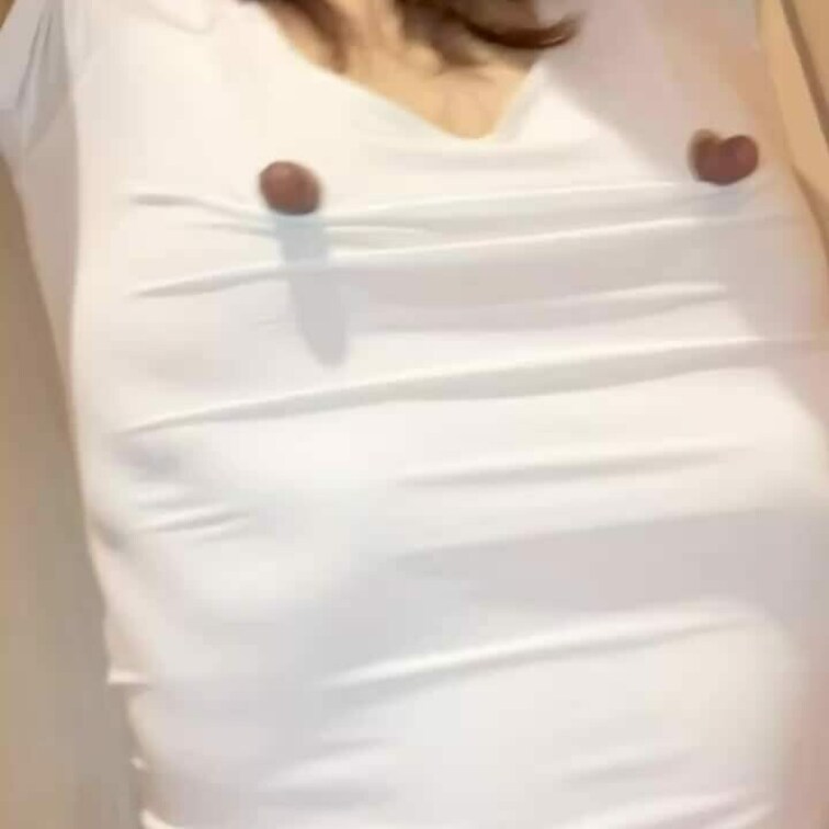 ポンプを外して
ゴリゴリに硬く大きくなった
カルパス乳首のアップ❤️

そして
○○○束びちゃびちゃ立ち手マン