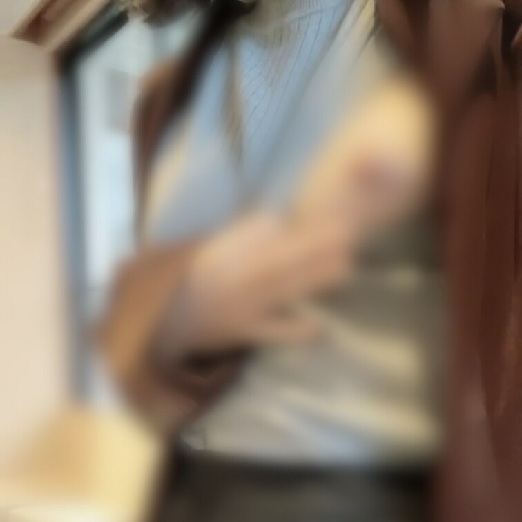 先輩がここなら人来ないでしょって...
出る時に男の人にジロジロ見られてたかも..

いいねとコメントお願いします