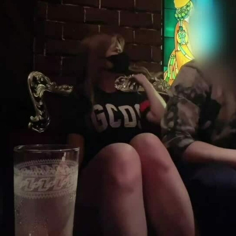 個室でエッチしようとして、、、、
横からバージョン

個室に入ってくる○○○っ払いのせいで、
最後までできなかっ
