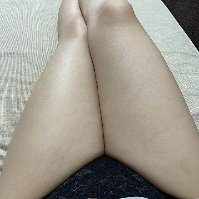 エッチしたーーーーい😢😢😢
最近はノーパン+短パンの代わりに
フルバックのパンツで過ごしてる