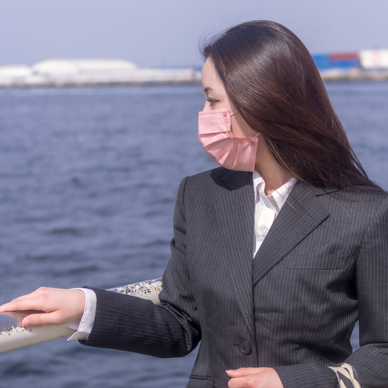 海を見て黄昏れるyuka（ローター入り）メンバーズは３枚！