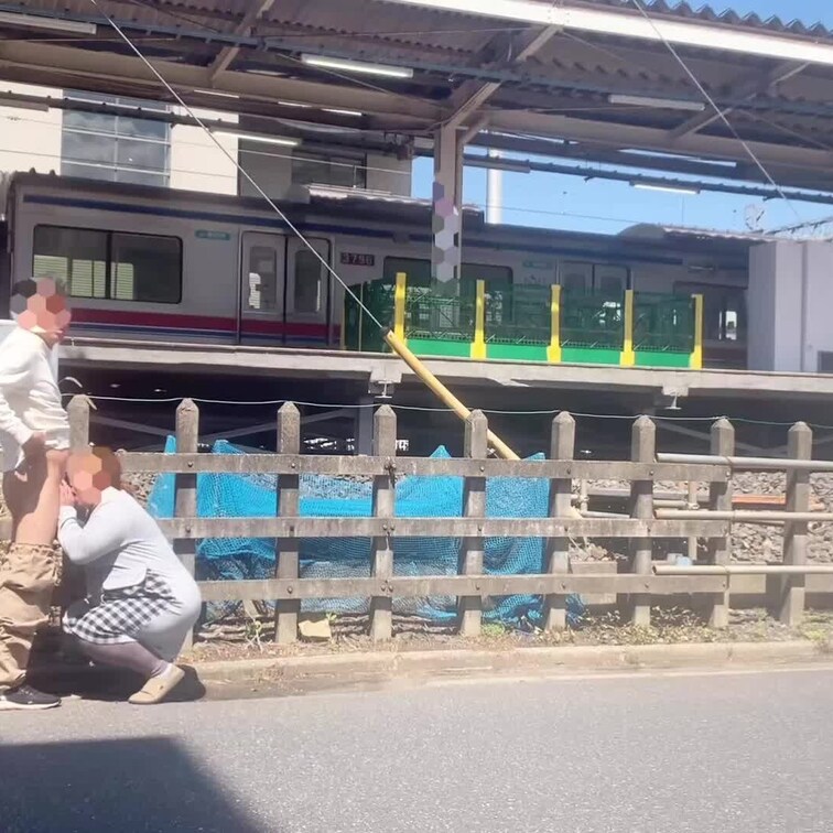 奥様と♡おいおい駅前だけど…大丈夫だよ。誰もみてないから💕