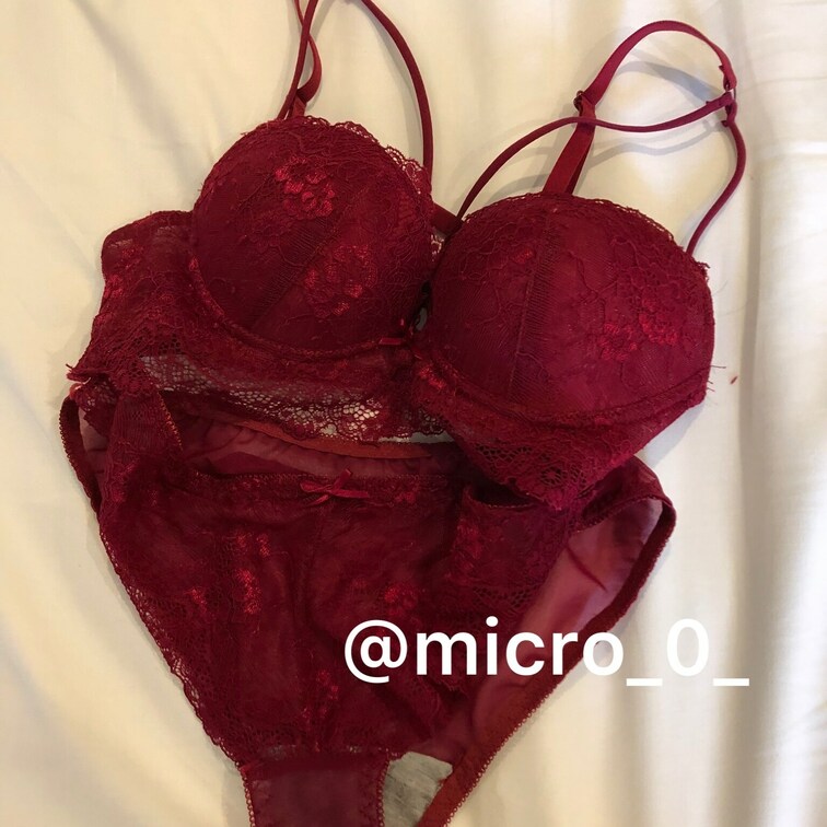 30歳子持ち人妻さん。
下着。