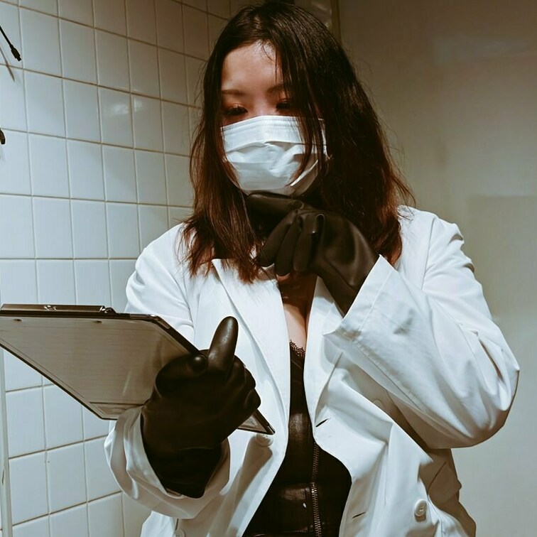 今日はとても刺激的なプレイをしました。
何をしたかは後日お話するとして、とても楽しかった。と、だけ載せておきます。
