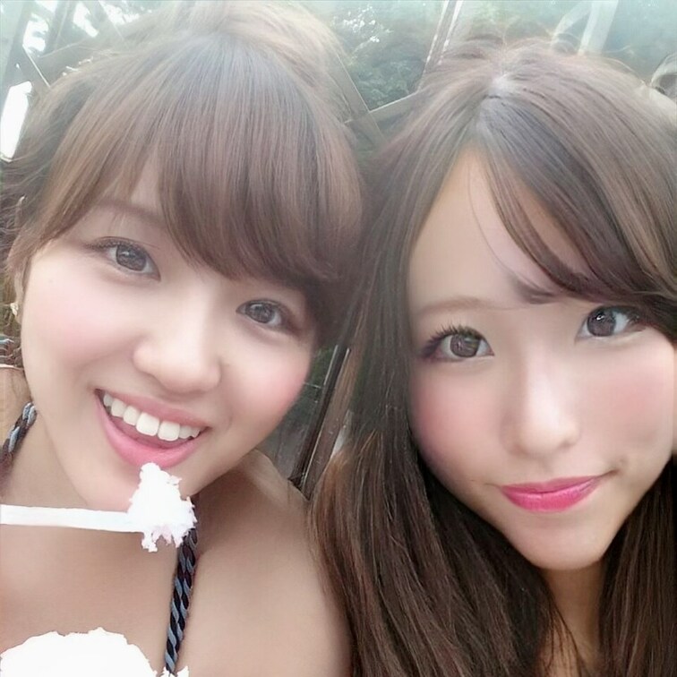 この時の水着たくさん撮ってもらったから載せてこうかな〜☆
ちょいちょい載せたから見たことあるの多いかもだけどいいよね?