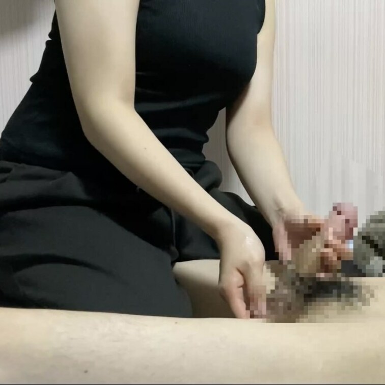 サンプル
【手コキ】女子大生がローションを使ってじっくりと手コキ〜焦らされたチンポ大発射
