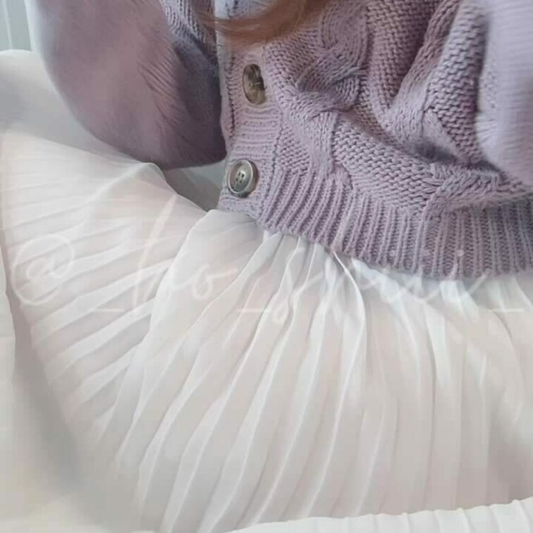 【動画バージョン】
スカートの中身♡
＋おしりのおまけ🍑💕

今朝Twitterに載せた写真の動画バージョン👀✨