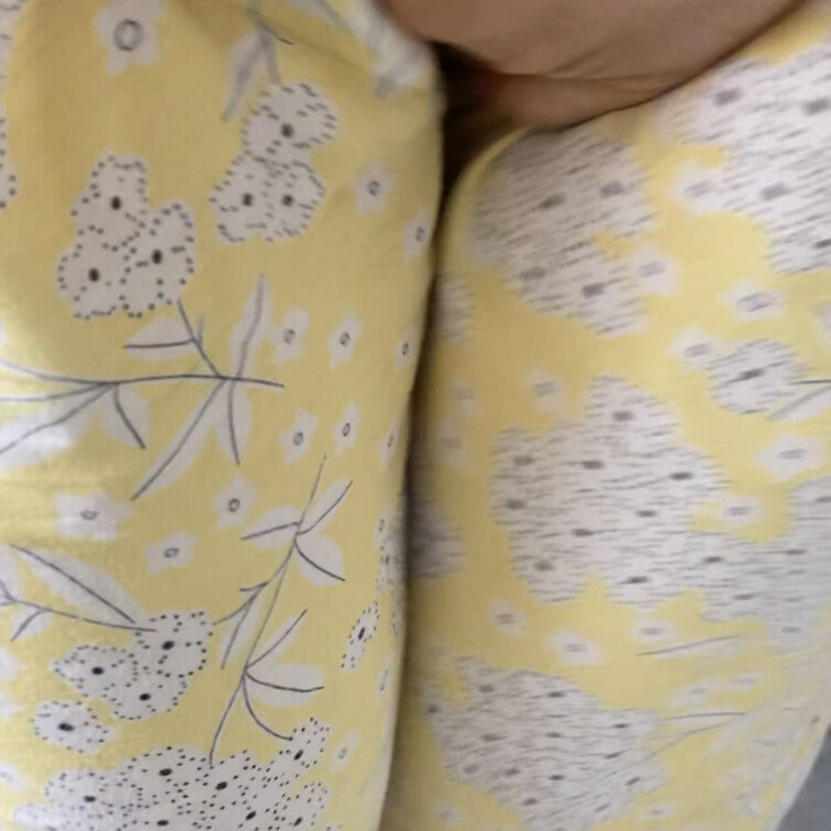 パジャマしたまま黄色いおしっこ大量失禁😖💛💛💛