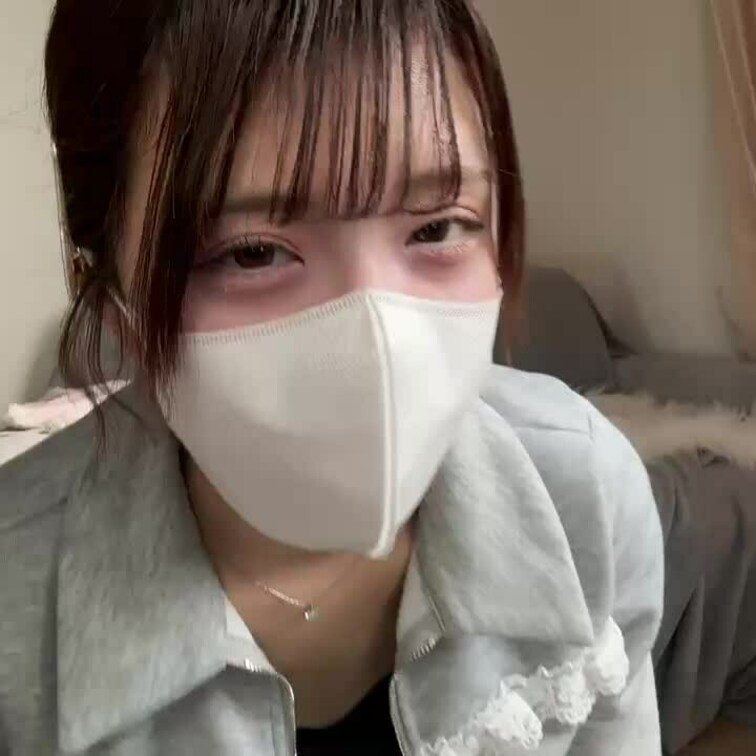 【みれい 20 歳】

みれいさんのライブ配信動画です
生配信だと、1 回の有料配信を視聴すると、おおよそ平均 5