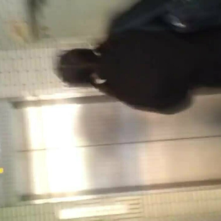 【悲鳴】制服女子をエレベーター密室でパンツ捲り上げ痴KAN


最初に断っておきますが、こちらは完全自分用オナ素材