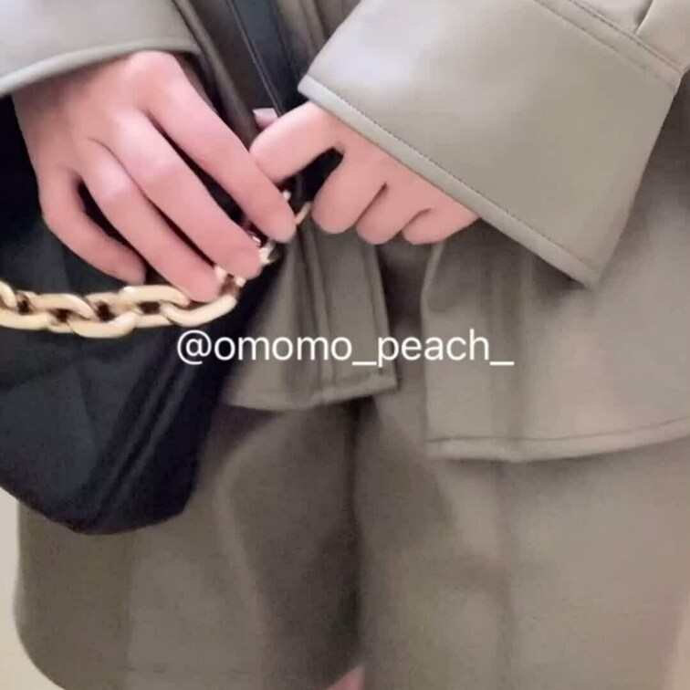 【憧れのインフルエンサーさんのストリートスナップ撮影中におもらし】

友達と解散後の帰宅中に内心トイ レに行きたくて