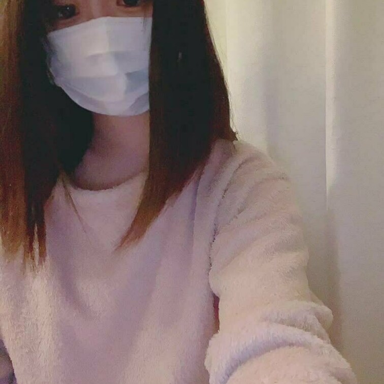 すっぴんぱじゃまです。。///
ベッドで◯◯する前に一人えっち🥺🥺🥺