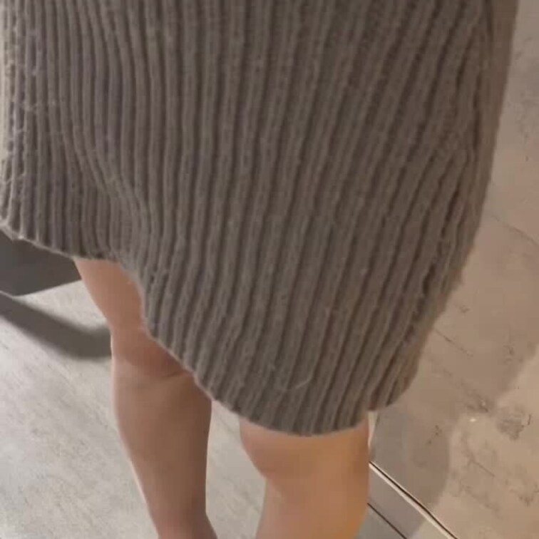 【顔出しなし】
吊り革に○○○束されたまま両乳首同時開発💓
ずっと電マでクリ〇められて頭の中が真っ白に...

