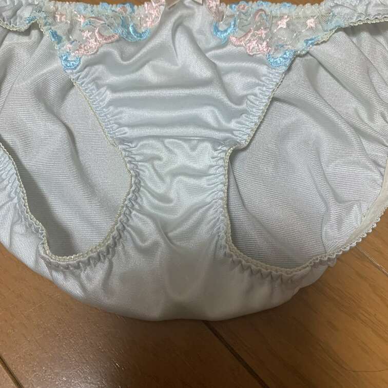 今日のリナのパンツです🥰
