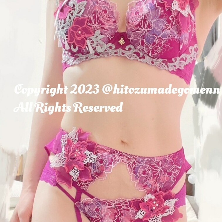 おはようございます🌷
お気に入りのサルート🌹です。
似合ってるよって思ってくれたらいいね♡で教えてね🥰💕