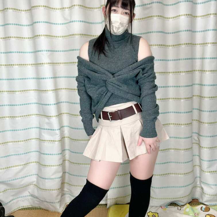お尻がハミ出ちゃうミニスカート🫣💕