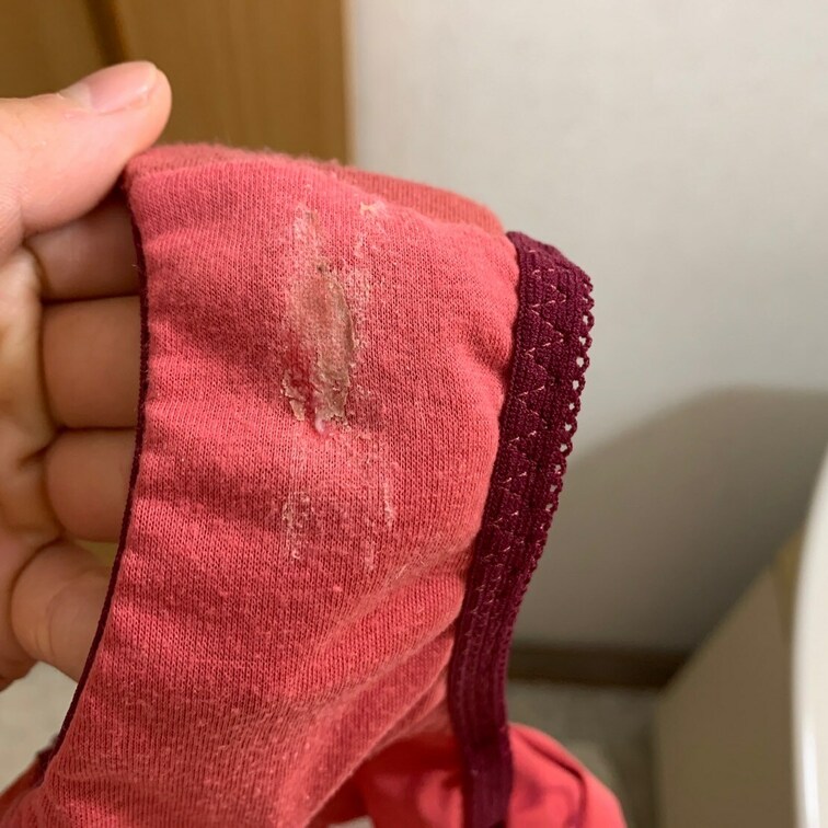 同棲する前に彼女にお願いして撮ってもらった汚れの写真
赤は17枚あります
残り16枚は有料プランで公開していきます