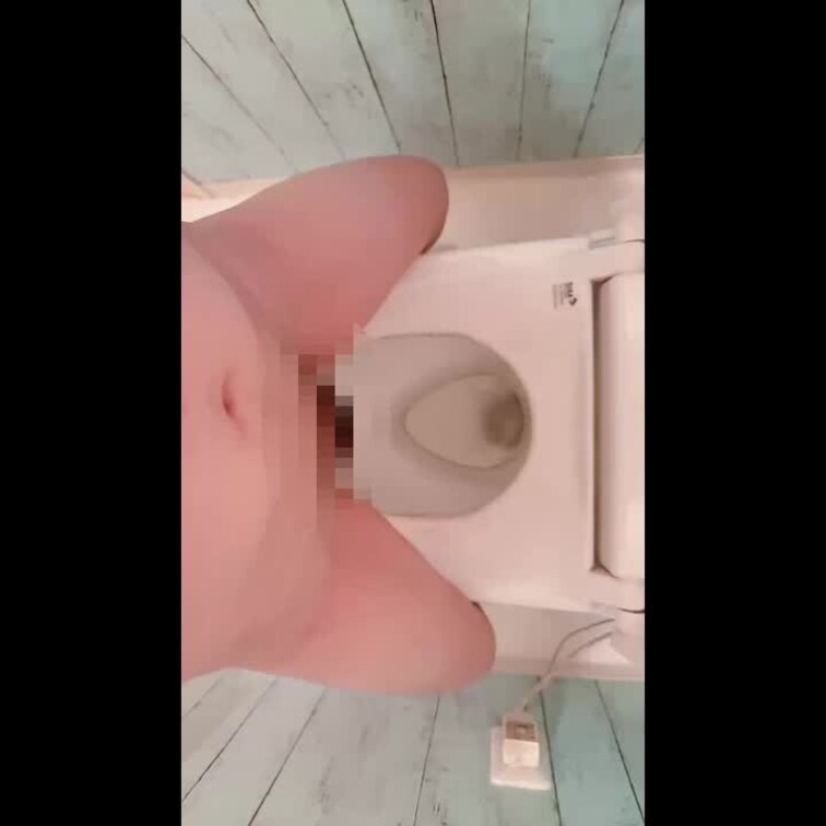久しぶりのおしっこ動画♡