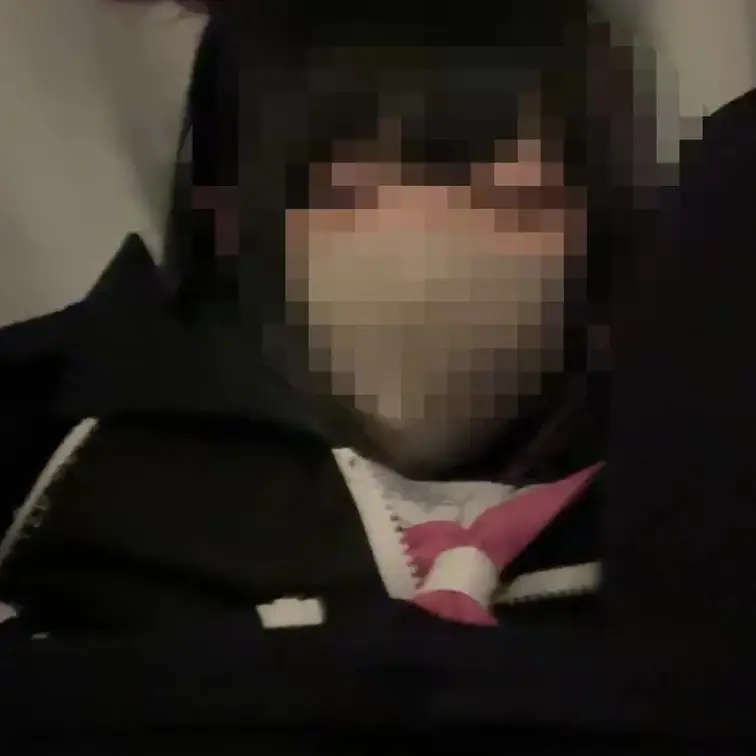 【顔モザイクあります】
ごめんなさい、大変お待たせいたしました…
カ○サちゃんがおまんこ見せてくれるらしい