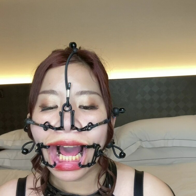 美友さんと色々した撮影が一通り揃いました!
ゲップ、鼻フック、聖水、顔面騎乗、匂い責め、咀嚼、どれもフルコースで最高に