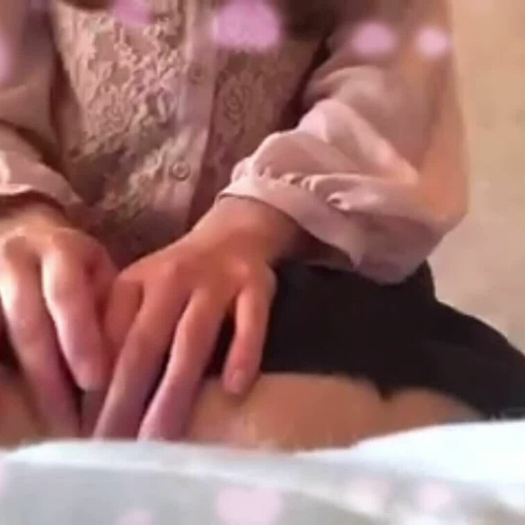 【アラフォー女性】ひとりエッチ
ムラムラしてひとりエッチ💕