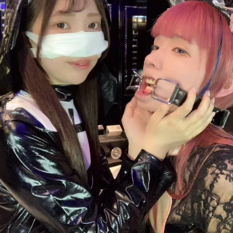 S女シスター様による唾責めで唾液マゾに堕とされてしまいます【その1】

 
主なプレイ内容
唾液責め
唾吐き