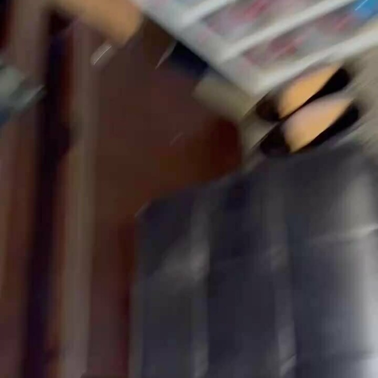 また消されましたね。

試写室編。
 この動画はイラマ好きな人は見たいはず。
 3人の単独さんの同時フェラ、イラ