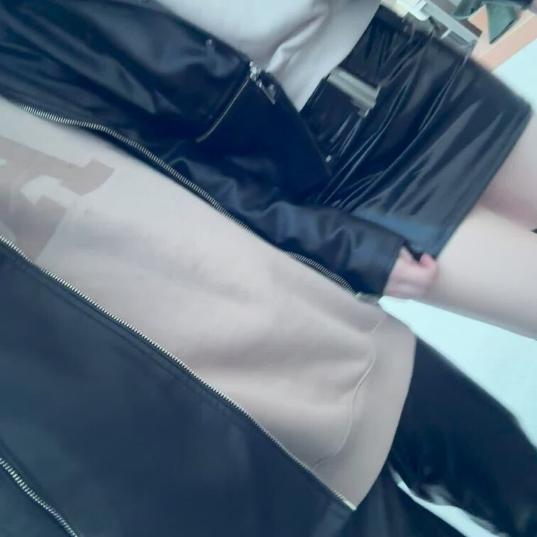 レザーコーデ
散歩してみた