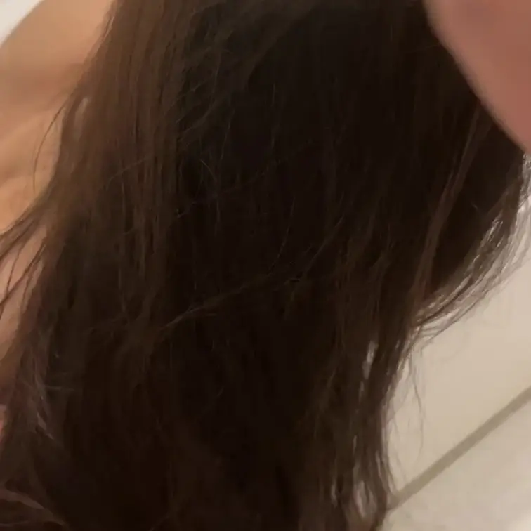 入浴中の彼女のロングヘアに勝手に髪コキ髪射