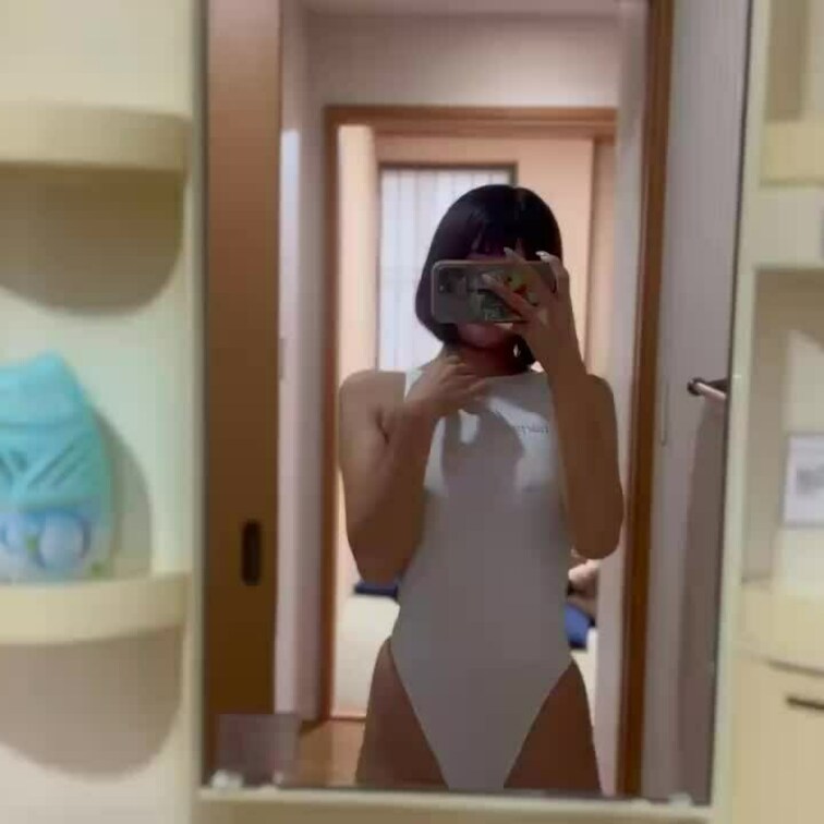 撮影会に参加してます！
みんなに見て欲しいからサービスカットをお届け
みたらこめんとほしいな