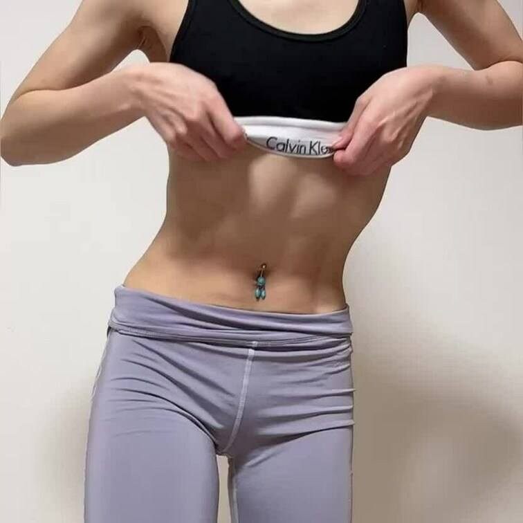 昨日のやつ、実はトレ後で暑くて暑くて🥹💦

脱ぎました🫣💖