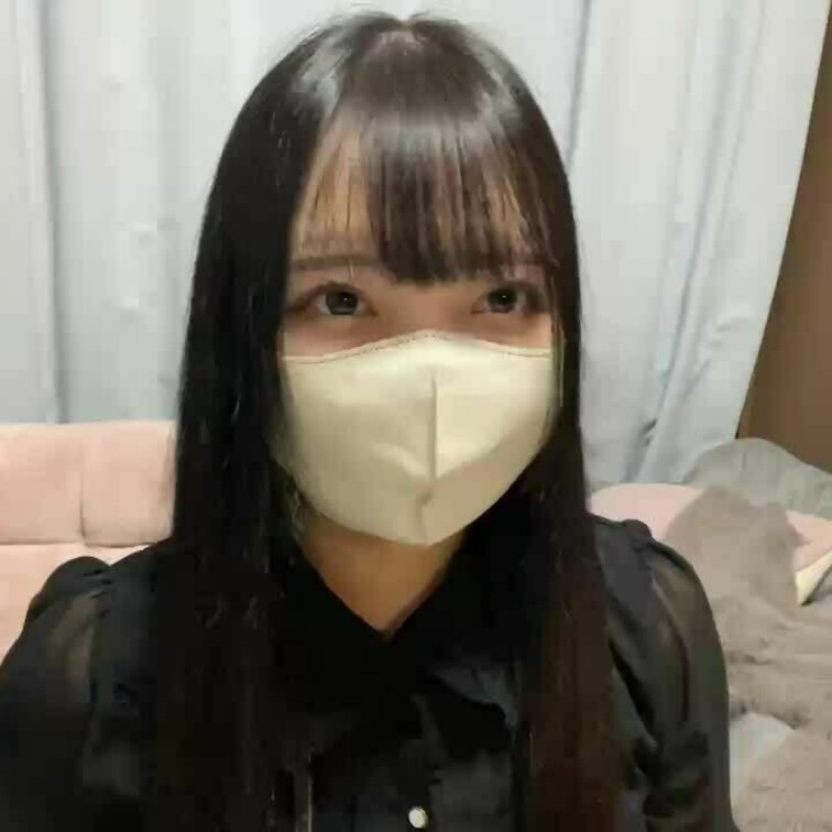 【なゆ 18 歳】

なゆさんのライブ配信動画です
生配信 だと、1 回の有料配信を視聴すると、おおよそ平均 5,