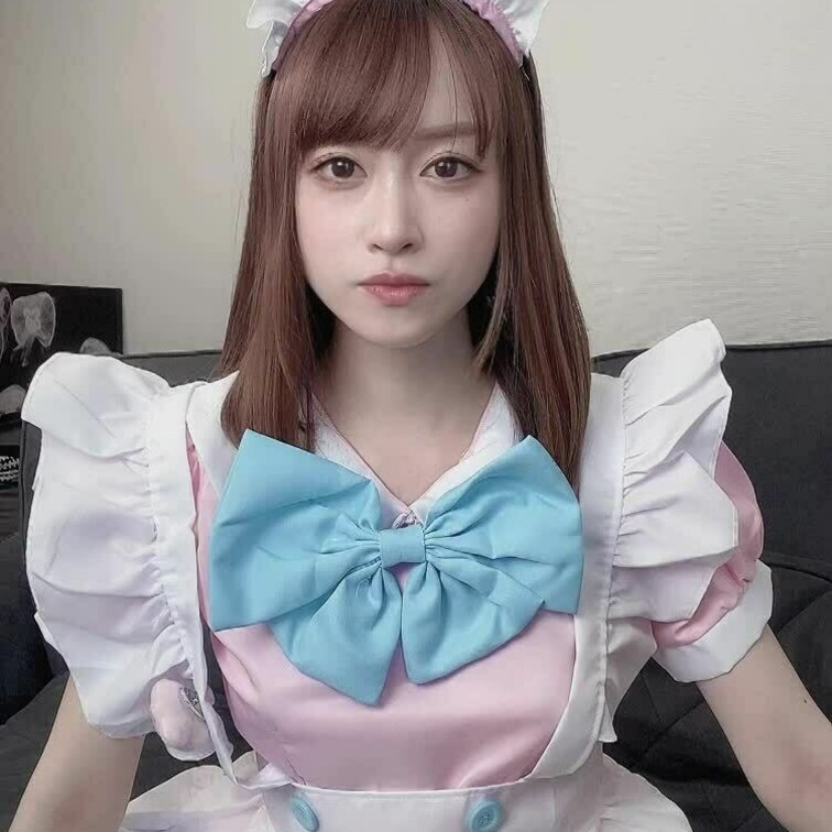 服の上から乳首いじめられちゃいました😳💕