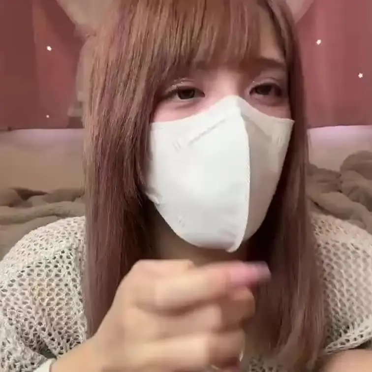 【みれい 20 歳】

みれいさんのライブ配信動画です
生ライブ配信だと、1 回の有料配信を視聴すると、おおよそ平