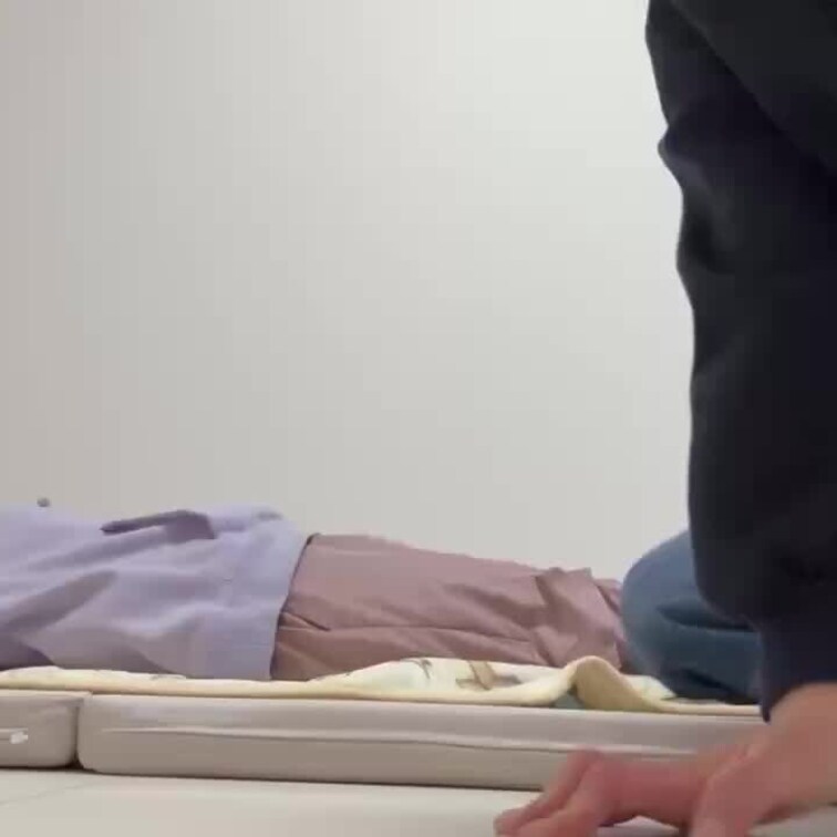 皆様大変お待たせしました！
今回のくすぐり動画はこちらです👍

是非いっぱい見てあげてくださいね(  ˆОˆ  )