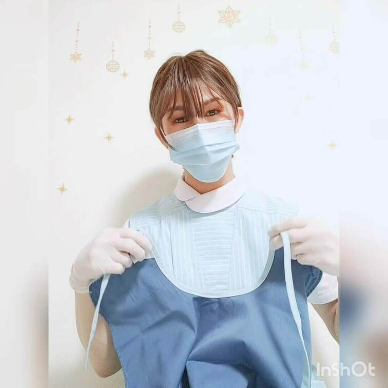 エプロンかけますね〜