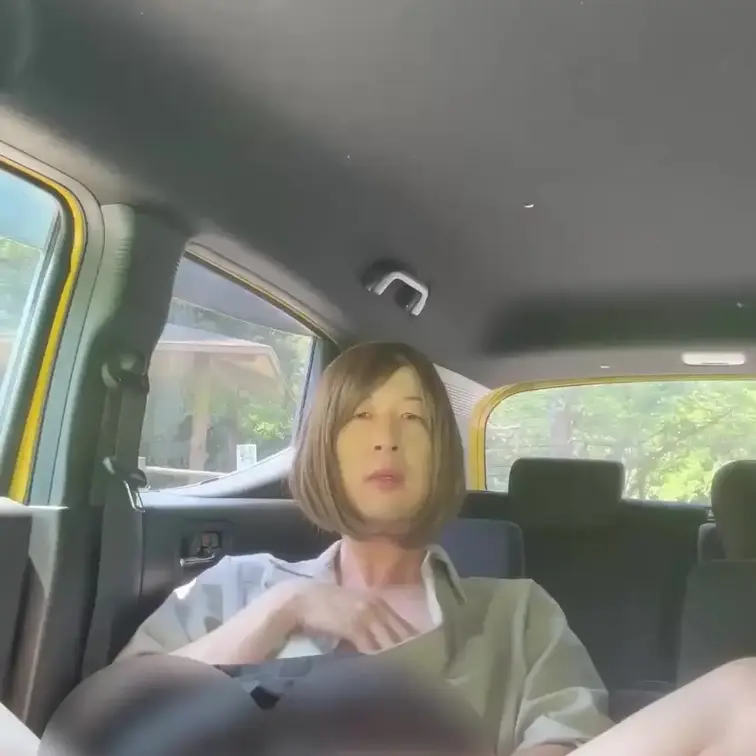 変態女装の車内オナです🥰
誰かに見られちゃうかもしれない緊張と興奮が堪らないです💦💦