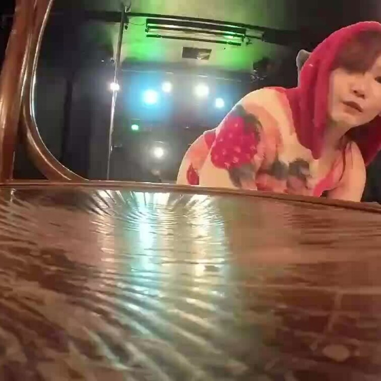 ダンスショウの舞台を借りて…xxx