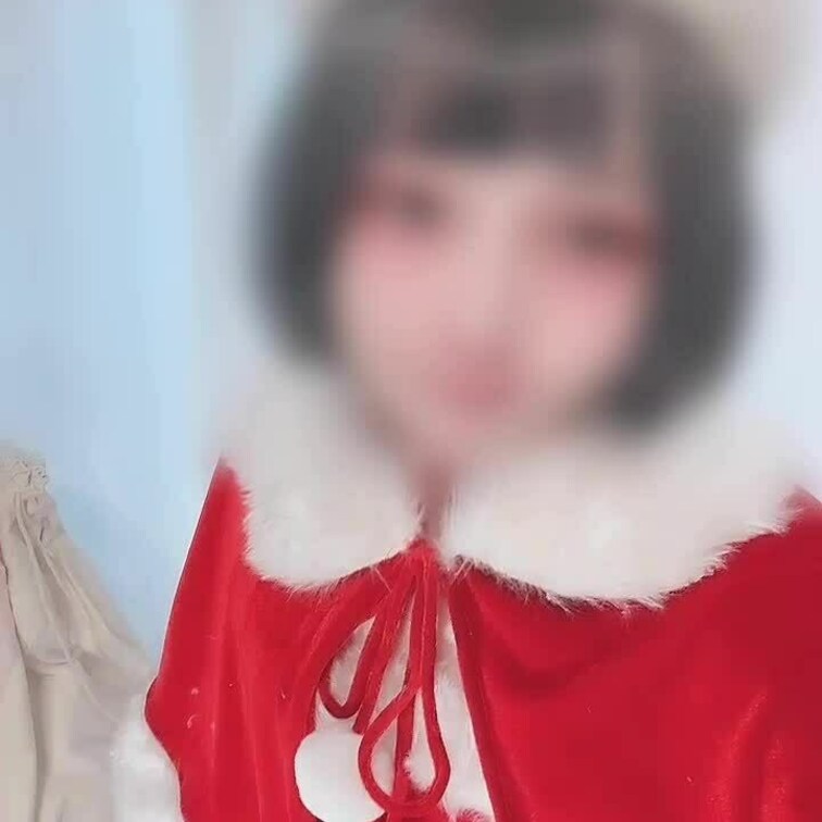 サンタさんのぱんつを見せつける攻撃♡
