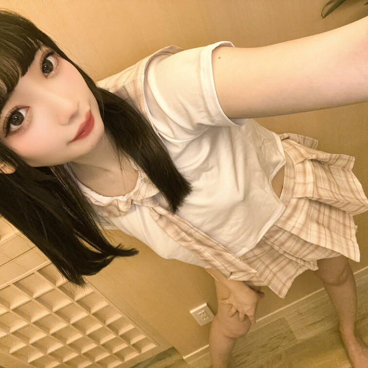 💓いいね💓押してくれた人にエッチな画像送りますね😉
よろしくお願いします💓

えちえちセーラー服着たよー😉
ワカ