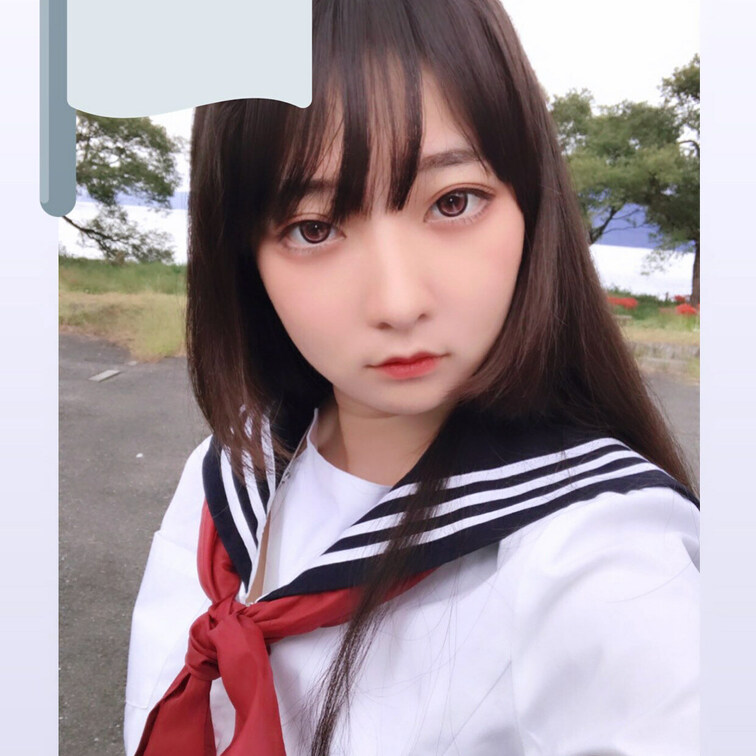 制服〜!