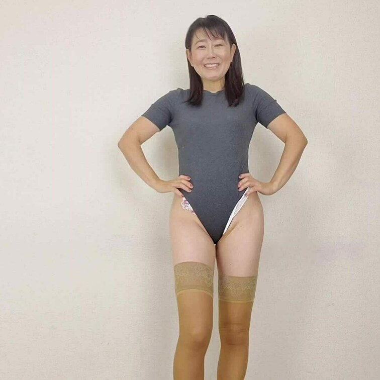 ボディスーツ姿からスタート！
新作のサルートのお披露目でございます✨

これもまた素敵✨

実は
このボディ