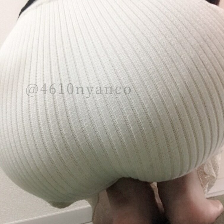 くらえっ！まんまるおちり🍑💕

枕にちょうどいいかも(*ﾉω・*)♡



#ムチムチ #むちむち #お尻 